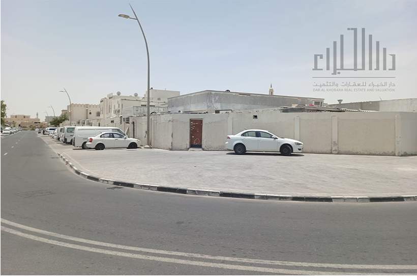 للبيت بيت شعبي ارضي